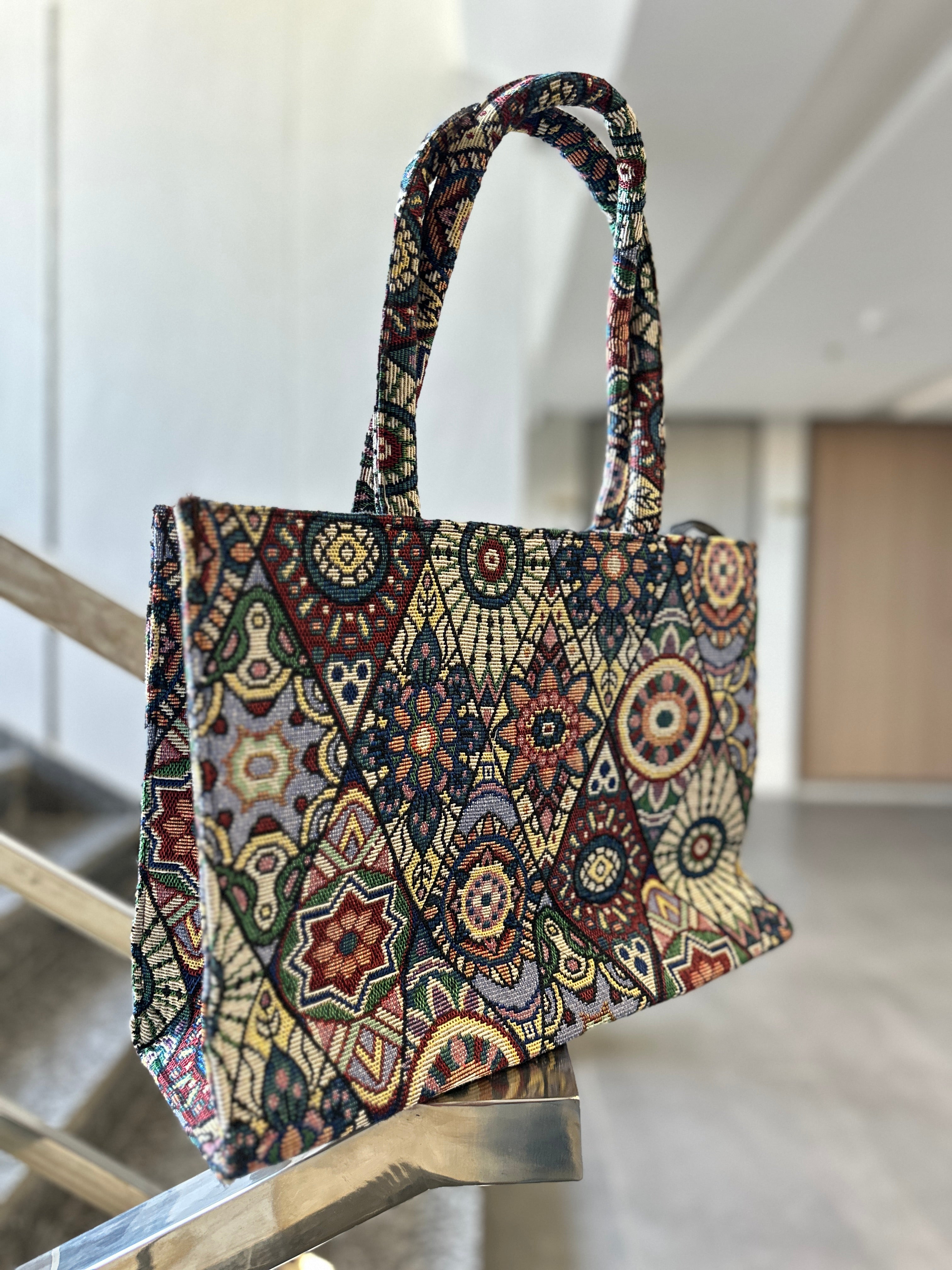 Premium Jacquard Tote Bag with Zipper Closure | vegosis