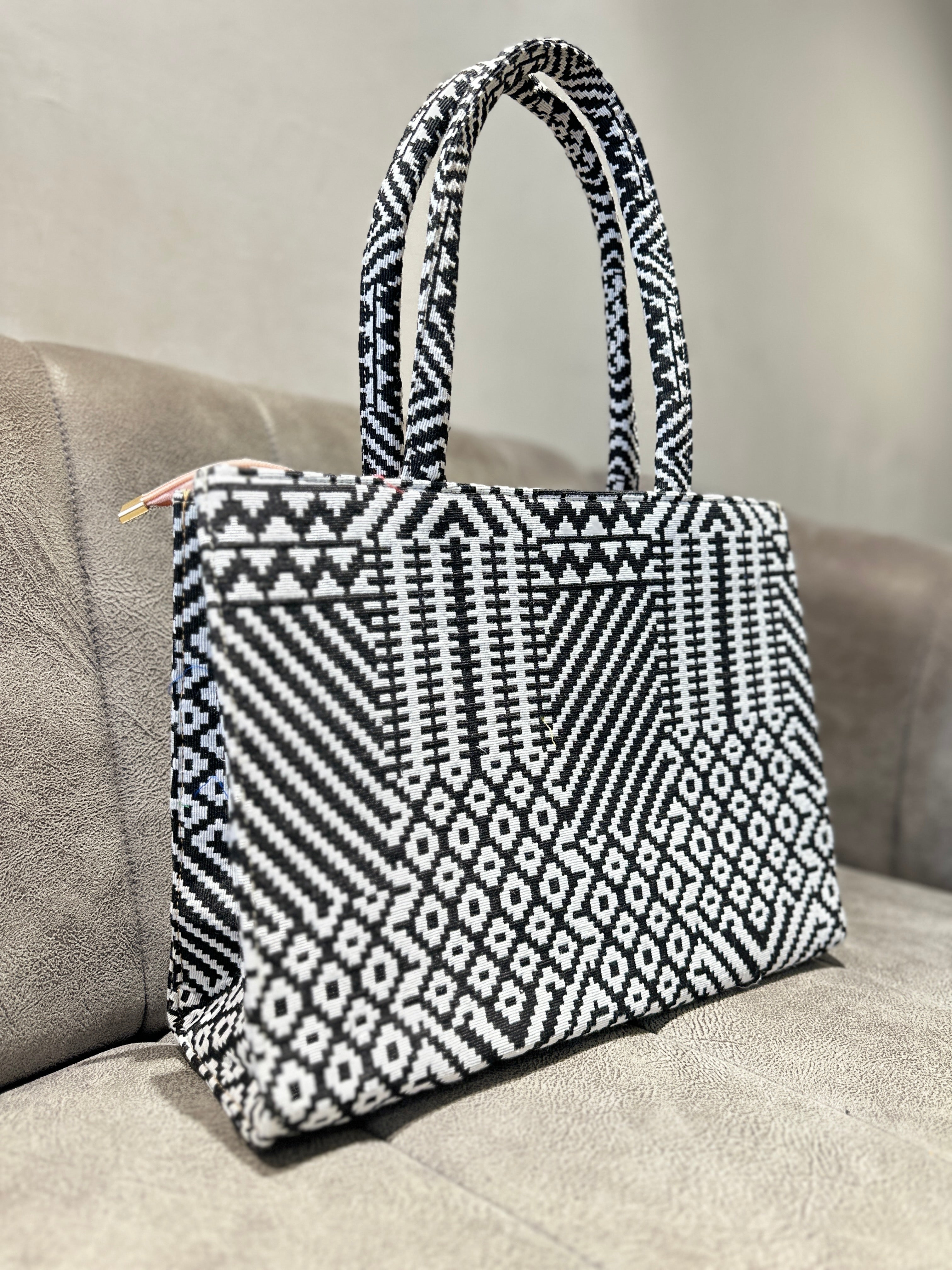 Premium Black & White Geometric Jacquard Handbag | vegosis